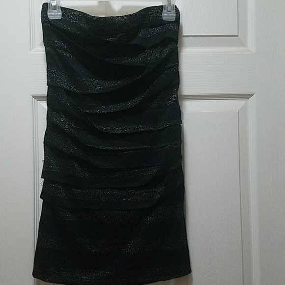 Little Black Dress / Strapless - Picture 2 of 2